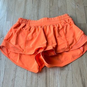 LULULEMON HOTTY HOT 2.5” SHORTS